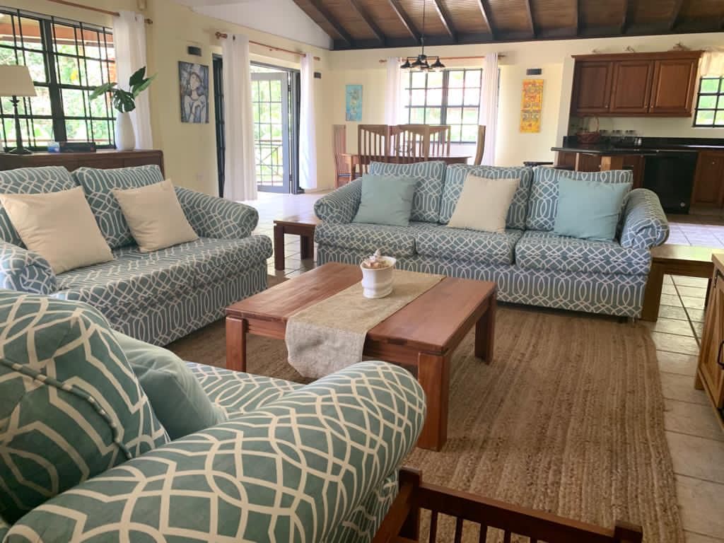 Villa Teak Living Room